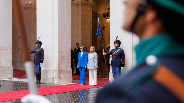 VIDEO, FOTO | Maia Sandu, întâmpinată cu onoruri militare la Roma. Președinta a avut întrevederi cu prim-ministra Giorgia Meloni și președintele Senatului italian VIDEO, FOTO | Maia Sandu, întâmpinată cu onoruri militare la Roma. Președinta a avut întrevederi cu prim-ministra Giorgia Meloni și președintele Senatului italian