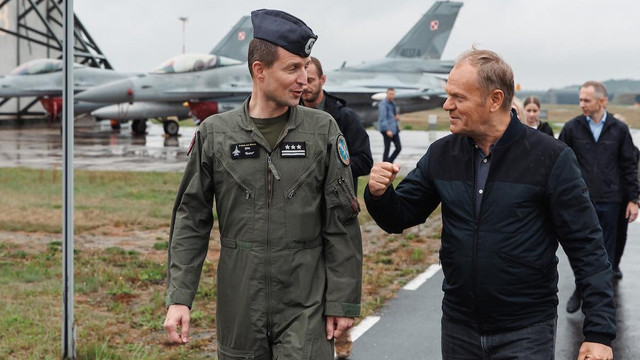 Polonia a „neutralizat” o dronă deasupra Guvernului din centrul Varșoviei, anunță Donald Tusk. Doi cetățeni din Belarus au fost arestați