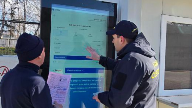 Din 22 septembrie, transportatorii din Republica Moldova vor putea să se programeze online pentru traversarea frontierei prin vama Leușeni. Precizările lui Daniel Vodă privind sistemul BQS Din 22 septembrie, transportatorii din Republica Moldova vor putea să se programeze online pentru traversarea frontierei prin vama Leușeni. Precizările lui Daniel Vodă privind sistemul BQS