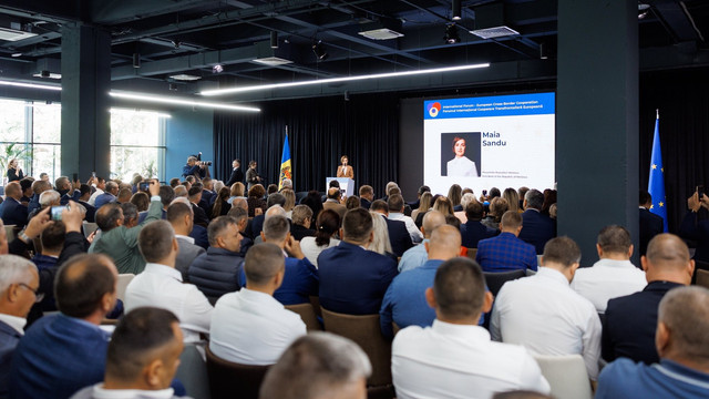 Forumul Internațional „Cooperare Transfrontalieră Europeană” | Maia Sandu: „Numai prin colaborare putem să atragem mai multe investiții. Integrarea europeană ajută enorm” 