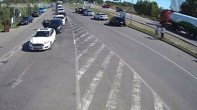 Atenție, călători! Trafic intens la PTF Palanca-Maiaki-Udobnoe. Autoritățile de frontieră recomandă traversarea prin PTF Tudora Atenție, călători! Trafic intens la PTF Palanca-Maiaki-Udobnoe. Autoritățile de frontieră recomandă traversarea prin PTF Tudora