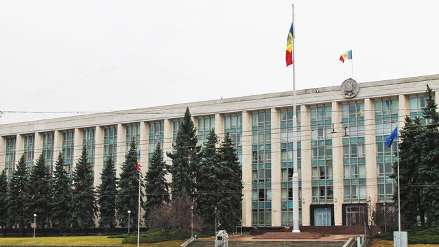 „Reacție isterică la mesajul președintei Maia Sandu”. Guvernul Republicii Moldova răspunde falsurilor lansate de Serviciul de Informații Externe al Rusiei