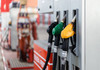 Scăderea prețurilor la carburanți, întrerupt de noile sancțiuni SUA împotriva Federației Ruse. Cât vor costa benzina și motorina în weekend 

