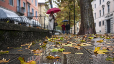 METEO | Cer noros și ploi, prognozate de meteorologi în prima zi de octombrie 