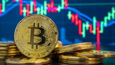 Nou record pentru bitcoin, care a depășit pragul de 125.000 de dolari