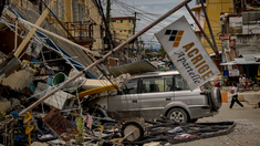 Un cutremur cu magnitudinea 7,4 a lovit sudul Filipinelor. Alerta de tsunami, ridicată la câteva ore după seism