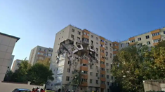 Explozie extrem de puternică într-un bloc din București. Cel puțin doi morți și 11 răniți până la această oră