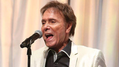 Fonograful de vineri | Cliff Richard ajuns la 85 de ani, partea a doua (audio)