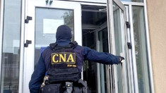 CNA efectuează percheziții într-un dosar de corupție în cadrul Serviciului Fiscal de Stat. Un funcționar a fost reținut