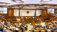 Joi vor fi aleși vicepreședinții Parlamentului și create comisiile și biroul permanent