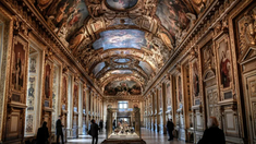 Suspecții arestați în cazul jafului de la Luvru au recunoscut „parțial” implicarea. Ce se știe despre bijuterii
