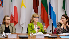 Comisara europeană pentru Servicii Financiare, la Chișinău: Băncile din Republica Moldova trebuie să opereze pe principii de piață, nu pe seama bugetului