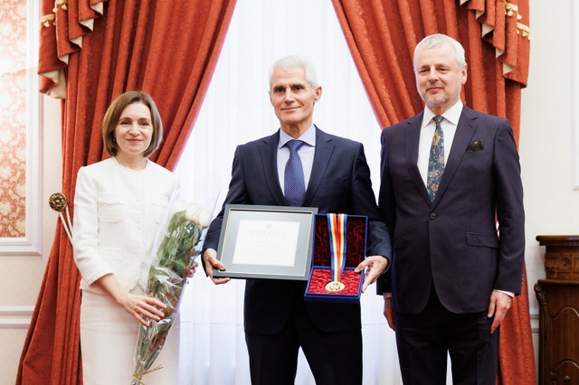FOTO | Maia Sandu a înmânat Premiul Național 2025. Cine sunt cei 11 laureați ai ediției din acest an