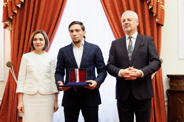FOTO | Maia Sandu a înmânat Premiul Național 2025. Cine sunt cei 11 laureați ai ediției din acest an