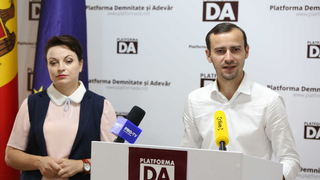 Dinu Plîngău și Stela Macari, candidați pe lista PAS la alegerile parlamentare, vor activa în legislativ ca independenți 