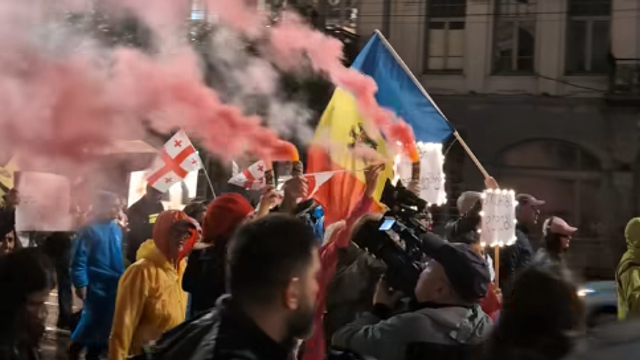 VIDEO | Drapelul Republicii Moldova a devenit simbolul rezistenței împotriva regimului lui Putin, în Georgia