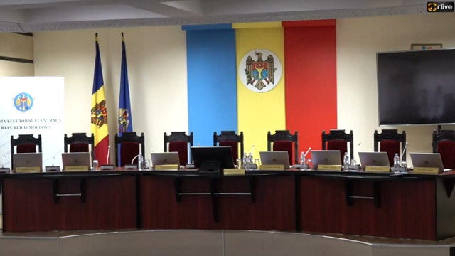CEC va examina astăzi două sesizări care vizează Partidul „Democrația Acasă”. Ce îi este imputat formațiunii politice și ce susține Vasile Costiuc