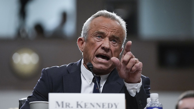 „Suntem alarmați”: Psihiatri americani cer înlăturarea din funcție a secretarului pentru Sănătate, Robert F. Kennedy Jr.