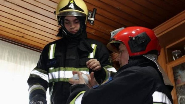 Cinci persoane, dintre care doi copii, s-au intoxicat cu gaz într-un bloc din Chișinău 
