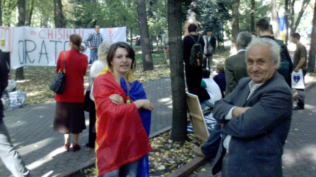MEMORIAL BASARABEAN | Nicolae Negru: Filologul Ion Conțescu mi-a cerut scrisorile lui Gheorghe David adresate lui Gorbaciov și în scurt timp Europa Liberă a relatat despre cazul lui (Audio) MEMORIAL BASARABEAN | Nicolae Negru: Filologul Ion Conțescu mi-a cerut scrisorile lui Gheorghe David adresate lui Gorbaciov și în scurt timp Europa Liberă a relatat despre cazul lui (Audio)