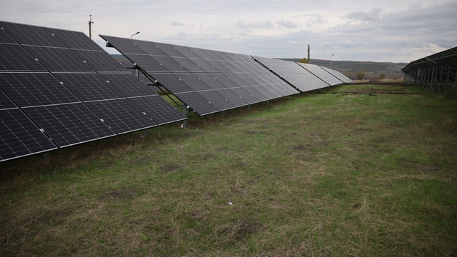 Parc fotovoltaic în comuna Mereni din Anenii Noi, cu sprijinul Uniunii Europene Parc fotovoltaic în comuna Mereni din Anenii Noi, cu sprijinul Uniunii Europene
