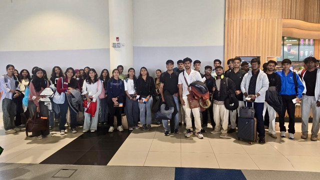 Un grup de 40 de tineri din India au sosit la Chișinău pentru a-și continua studiile în universitățile din Republica Moldova Un grup de 40 de tineri din India au sosit la Chișinău pentru a-și continua studiile în universitățile din Republica Moldova