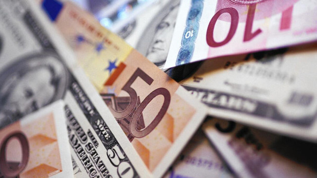 Cât valorează un euro și un dolar. Cursul valutar stabilit de BNM pentru astăzi, 24 octombrie