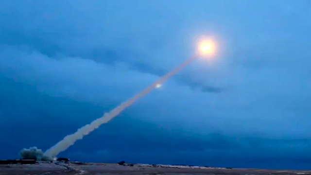VIDEO | Rusia a testat o rachetă cu propulsie nucleară. Putin: „E un sistem cu adevărat unic”. Ce se știe despre Burevestnik, poreclit de critici „Cernobîlul zburător”
 VIDEO | Rusia a testat o rachetă cu propulsie nucleară. Putin: „E un sistem cu adevărat unic”. Ce se știe despre Burevestnik, poreclit de critici „Cernobîlul zburător”