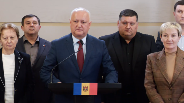 Socialiștii refuză să sprijine Guvernul Munteanu și cer reducerea numărului de ministere Socialiștii refuză să sprijine Guvernul Munteanu și cer reducerea numărului de ministere