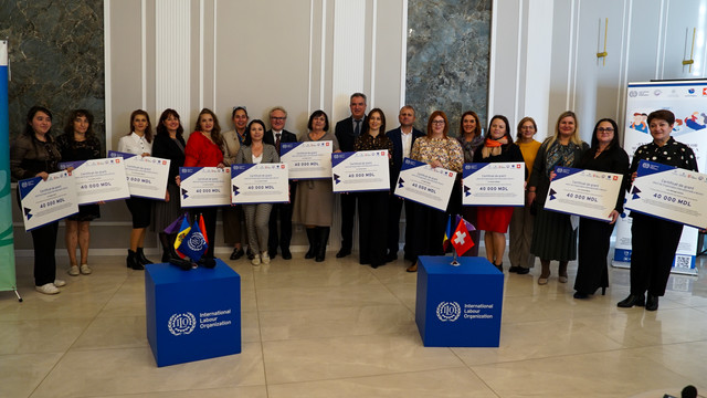 FOTO | 12 femei din Ungheni au primit granturi în valoare de 40 de mii de lei pentru a deschide creșe de tip familial  FOTO | 12 femei din Ungheni au primit granturi în valoare de 40 de mii de lei pentru a deschide creșe de tip familial