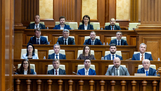 ULTIMA ORĂ. Parlamentul a acordat votu de încredere Guvernului condus de Alexandru Munteanu ULTIMA ORĂ. Parlamentul a acordat votu de încredere Guvernului condus de Alexandru Munteanu
