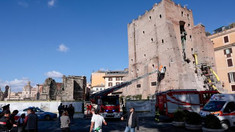 Doi români răniți în urma prăbușirii unei părți a turnului medieval Torre dei Conti din Roma. Precizările MAE
