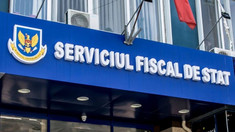 Cadourile în bani de la nunți și cumetrii ar putea fi impozitate
