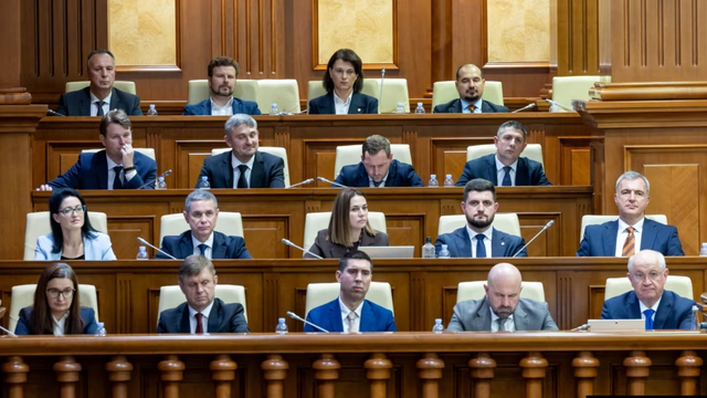 Decretul prezidențial privind numirea noului Guvern a fost publicat în Monitorul Oficial