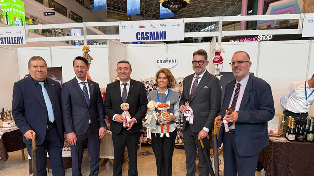 Cele mai bune produse autohtone, promovate peste Prut. 50 de companii participă la Expoziția „Republica Moldova Prezintă”, inaugurată la Iași