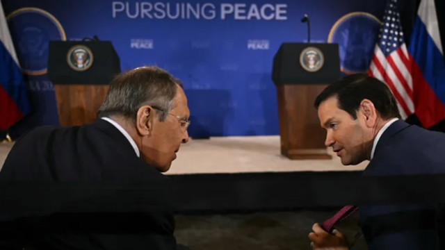 După zvonurile privind tragerea sa pe linie moartă, Lavrov reapare și anunță că a primit un mesaj de la americani și e gata să se întâlnească cu Rubio
