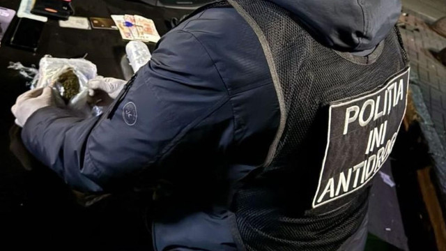 A fost destructurat un grup criminal specializat  în legalizarea veniturilor ilicite