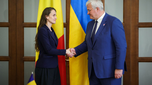 „Să protejeze nevoile comunității vorbitoare de limba română”. Mesajul Oanei Țoiu, după o discuție telefonică cu omologul ucrainean
