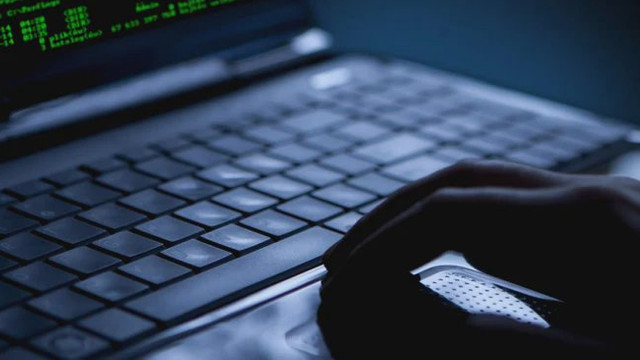Nou val de fraude: Escrocii preiau controlul telefonului și golesc conturile bancare