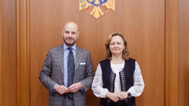 Secretarul de stat Carolina Perebinos se întâlnește cu ambasadorul Italiei în Republica Moldova, Giuseppe Maria Perricone