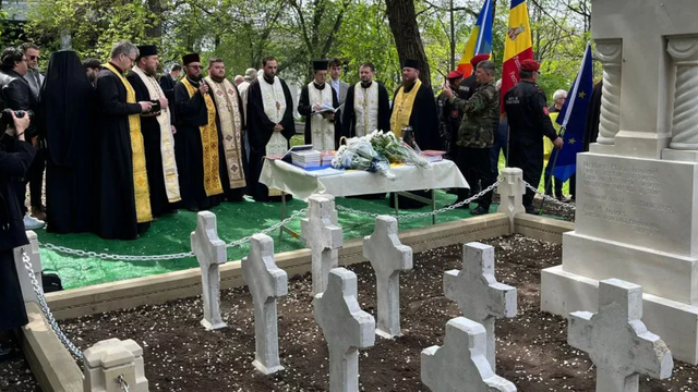 Lucrările la Cimitirul Eroilor din sectorul Botanica, pe ultima sută de metri. Proiectul este realizat în parteneriat cu CJ Buzăui