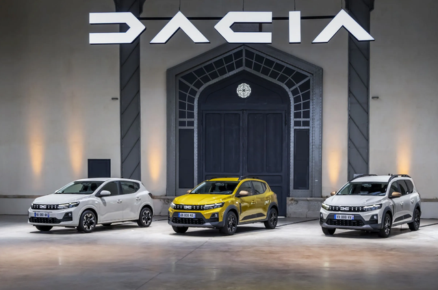 Dacia deschide în România comenzile pentru noile modele Sandero. Cât costă cea mai vândută mașină din Europa
