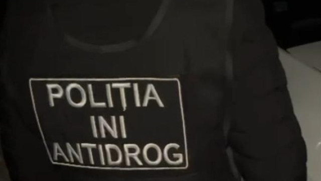 Peste 20 de kg de droguri sintetice, în valoare de 14 milioane de lei, ridicate de poliție