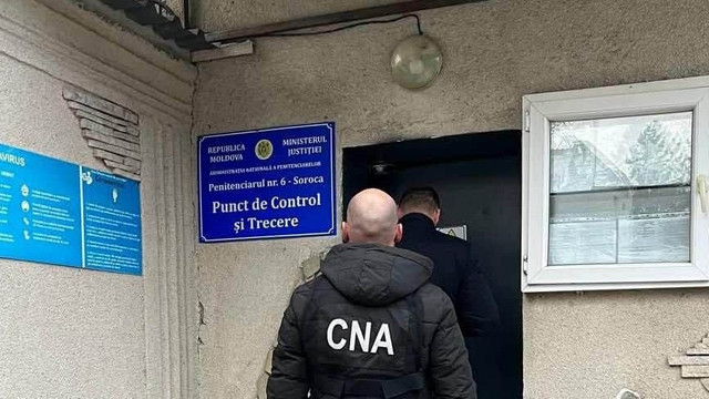 Percheziții la Penitenciarul nr. 6 Soroca într-un dosar de corupere. Un șef de secție a fost reținut (FOTO)
