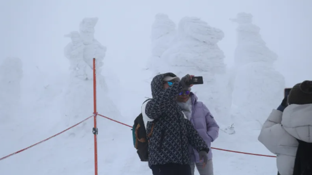 O minune naturală unică, ce se formează în condiții excepțional de rare, este pe cale de dispariție
