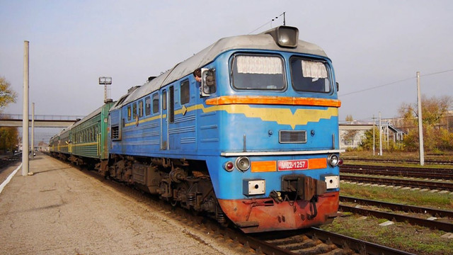 Calea Ferată din Moldova scoate la licitație locomotive, vagoane și bunuri imobile