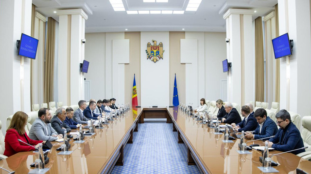Alexandru Munteanu a prezidat ședința Consiliului Fondului Rutier: 206 km de drumuri regionale, finalizate în acest an