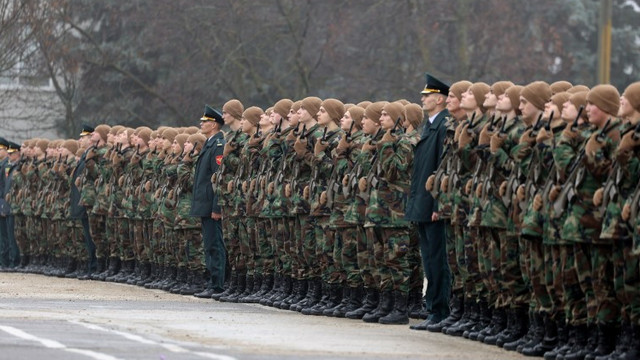 Tinerii încorporați în Armata Națională au depus jurământul militar în garnizoana Chișinău