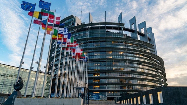 UE blochează temporar transferul activelor Băncii Centrale a Rusiei