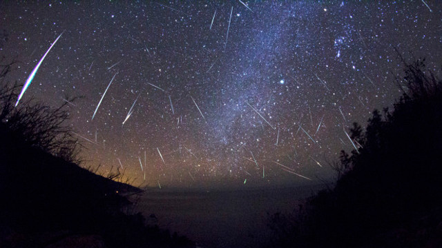 Fenomen cosmic: Geminidele ating apogeul – 120 de meteori pe oră
